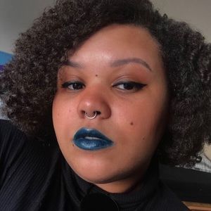 Meet your Posher, Danielle Rose